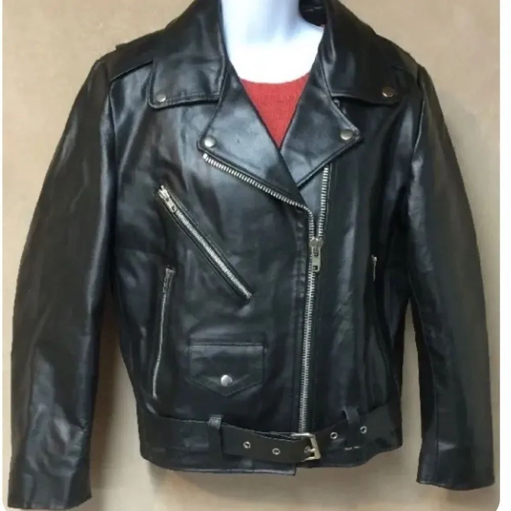 Vintage leather motorcycle jacket. Vintage black leather jack terminator